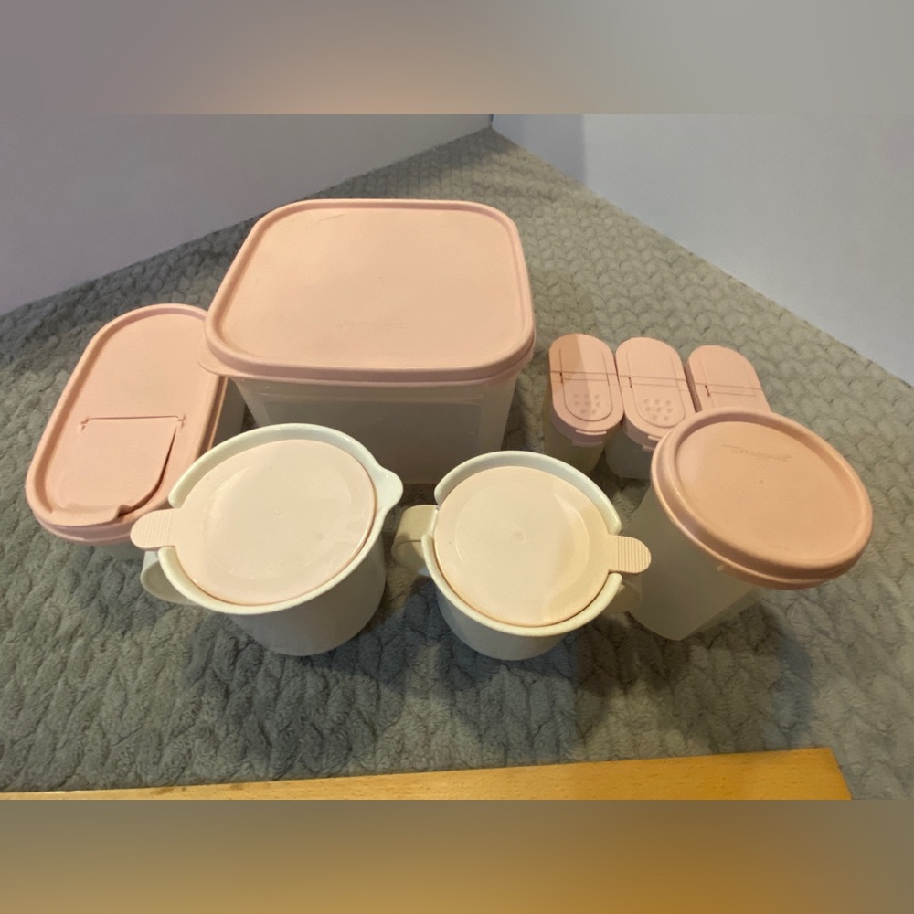 8 Vintage Pink Tupperware Modular Mates & Spice Shakers & Extras